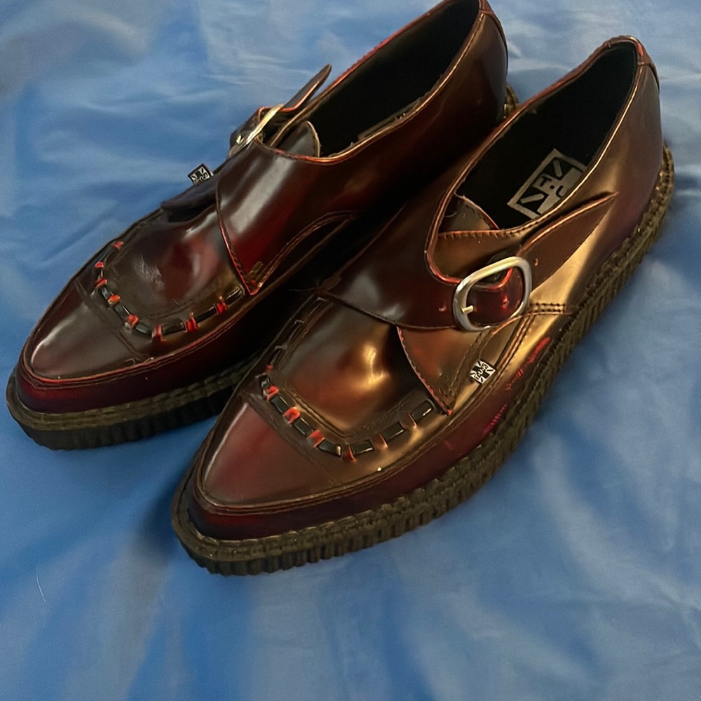 Red Pointed T.U.K creepers woman's size 8